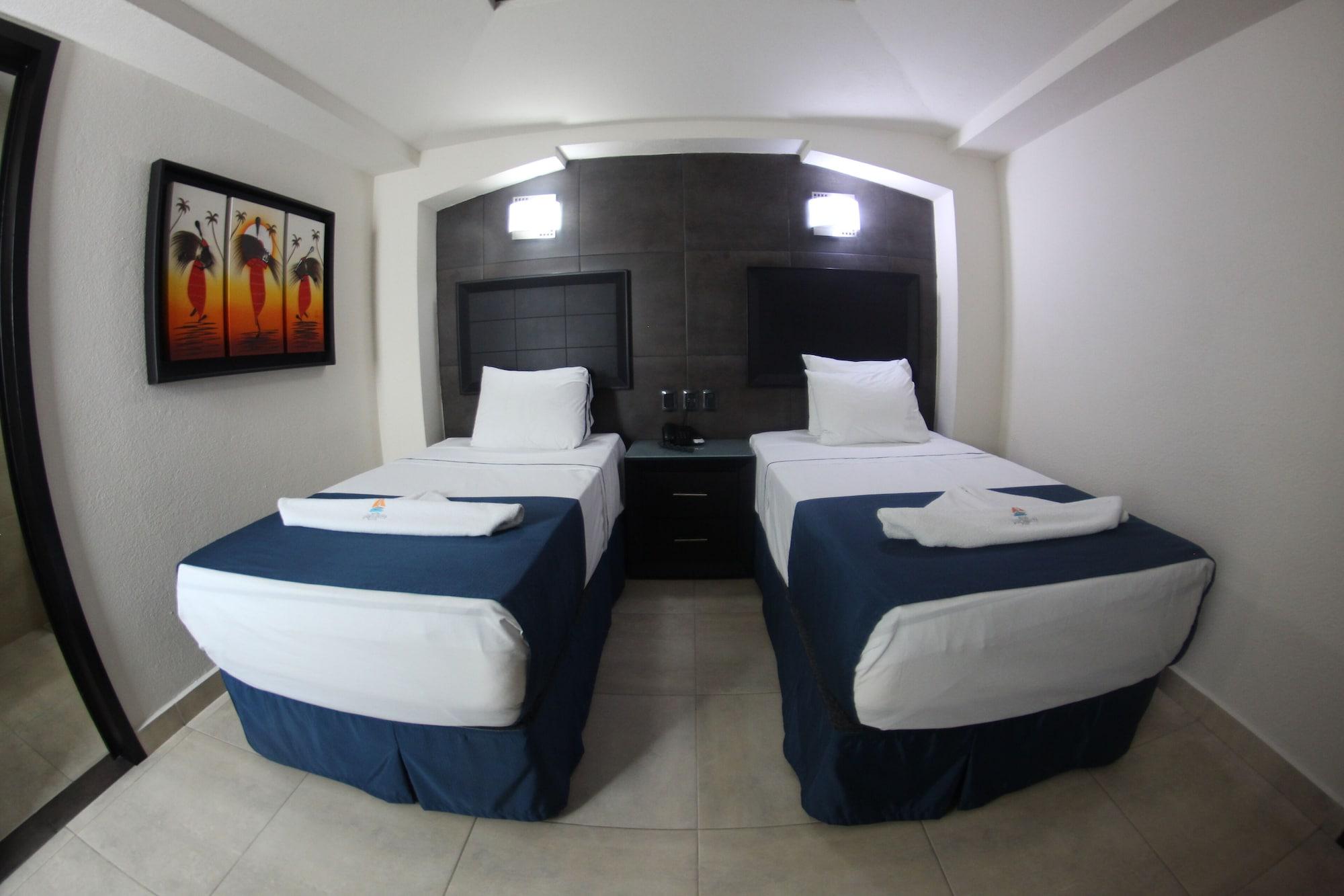 Hotel Portonovo Plaza Malecon Пуэрто-Вальярта Экстерьер фото