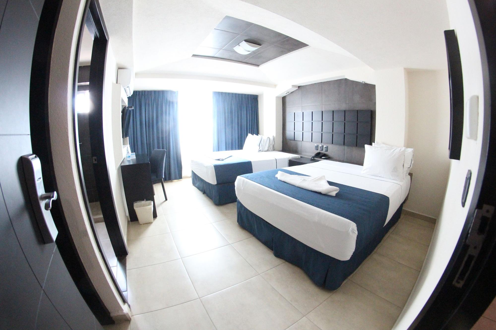 Hotel Portonovo Plaza Malecon Пуэрто-Вальярта Экстерьер фото