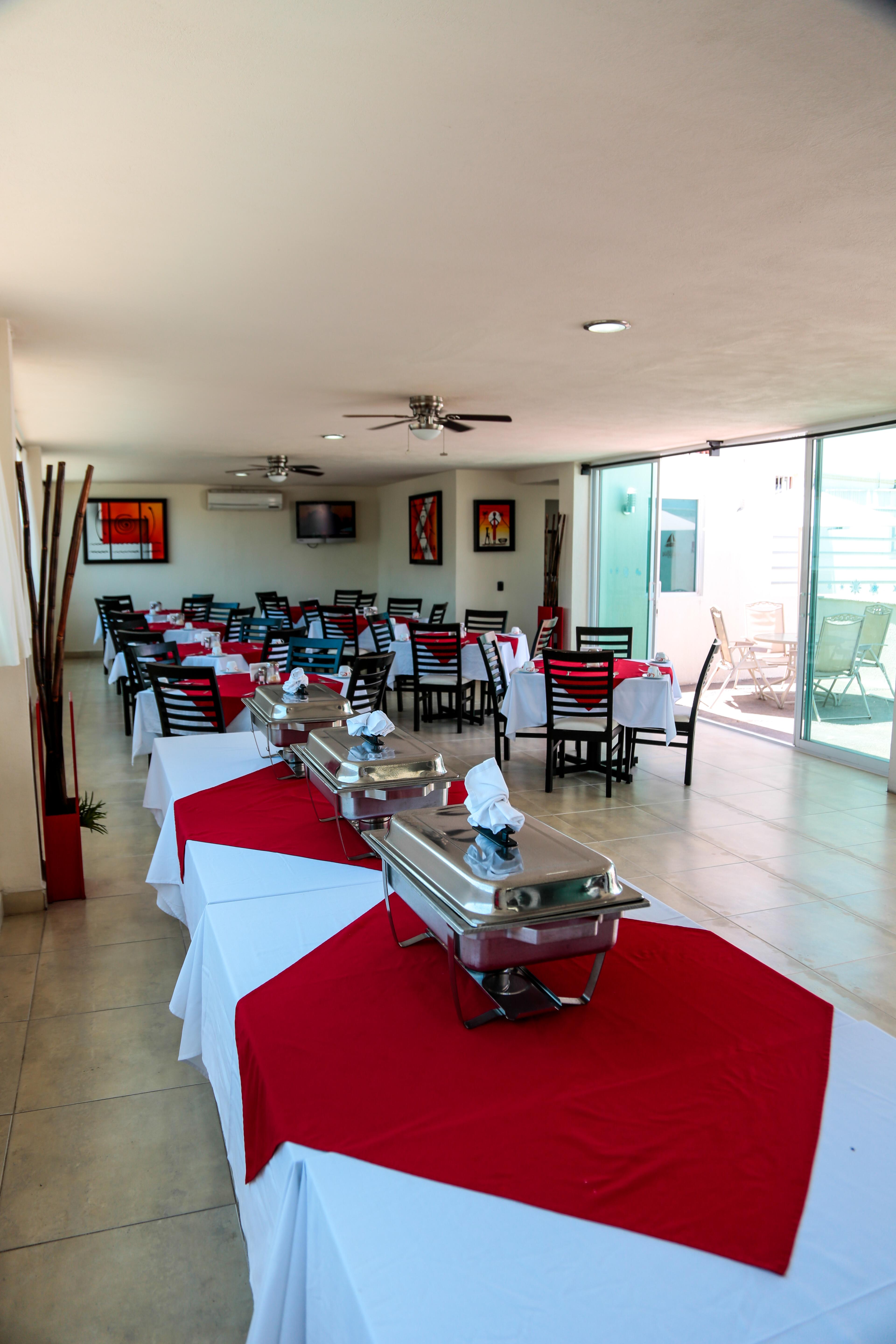 Hotel Portonovo Plaza Malecon Пуэрто-Вальярта Экстерьер фото