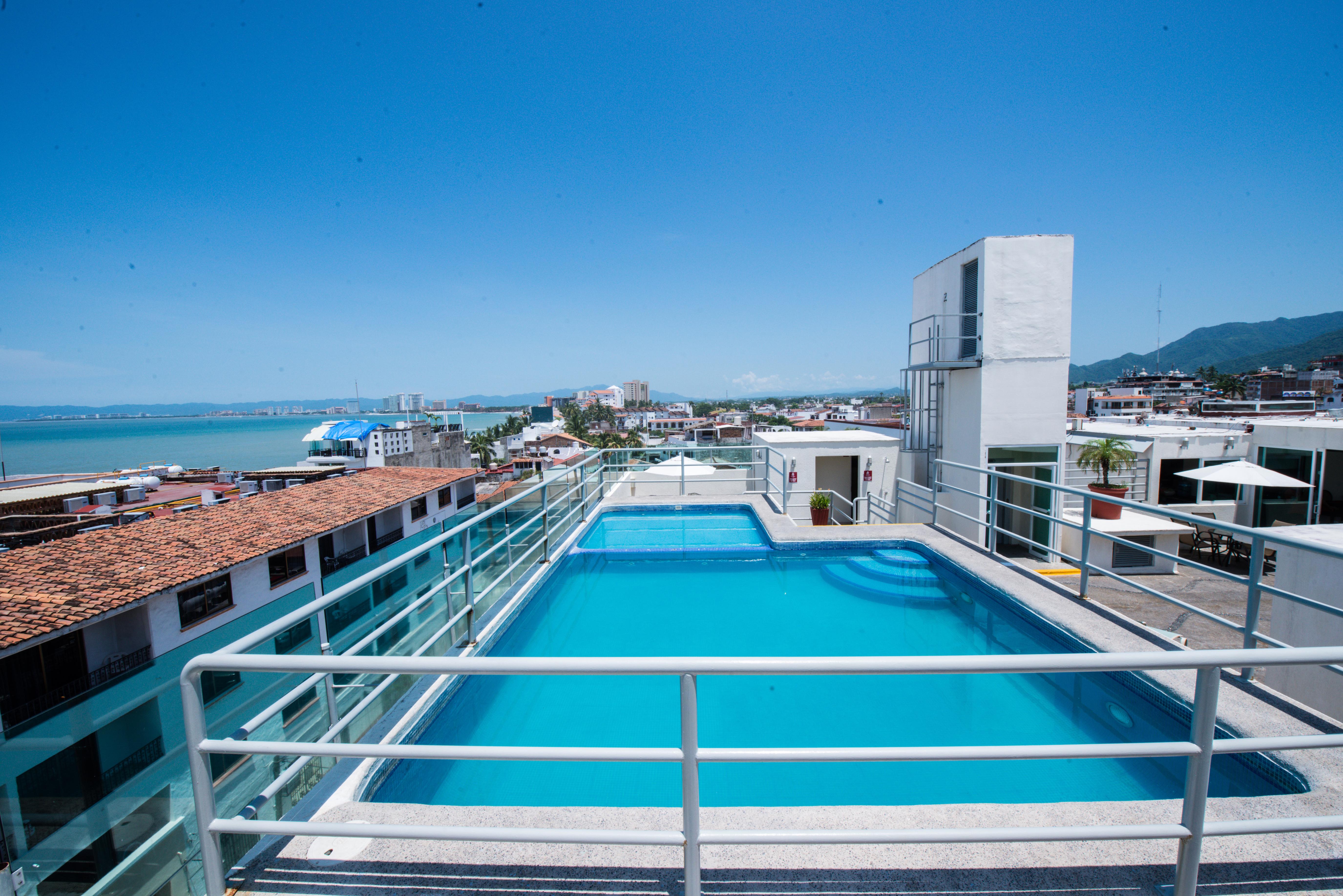 Hotel Portonovo Plaza Malecon Пуэрто-Вальярта Экстерьер фото