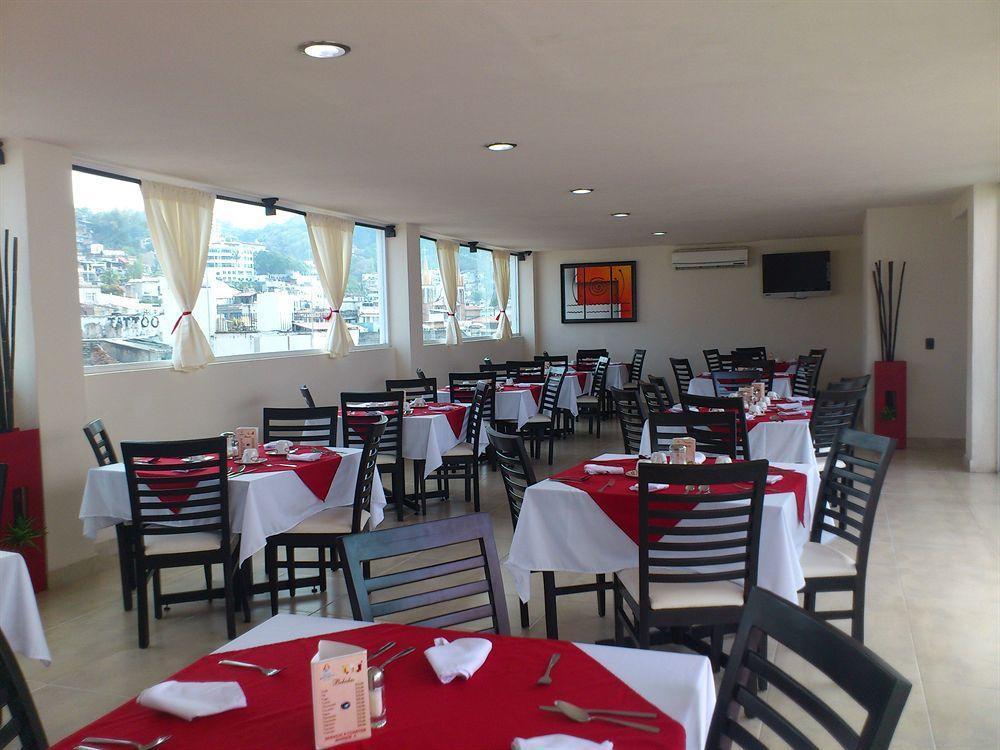 Hotel Portonovo Plaza Malecon Пуэрто-Вальярта Экстерьер фото